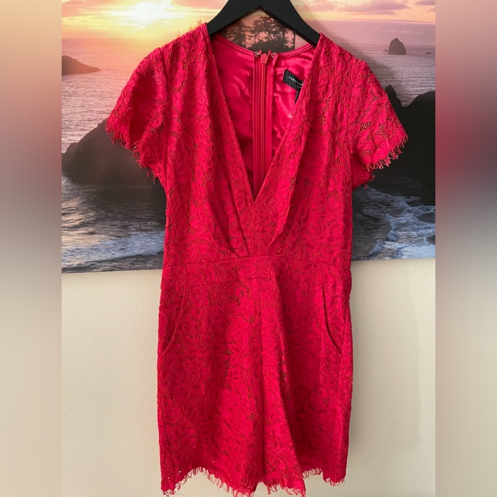 NEW Forever Unique London Red lace Women Romper Jumpsuit Size 4 NWT